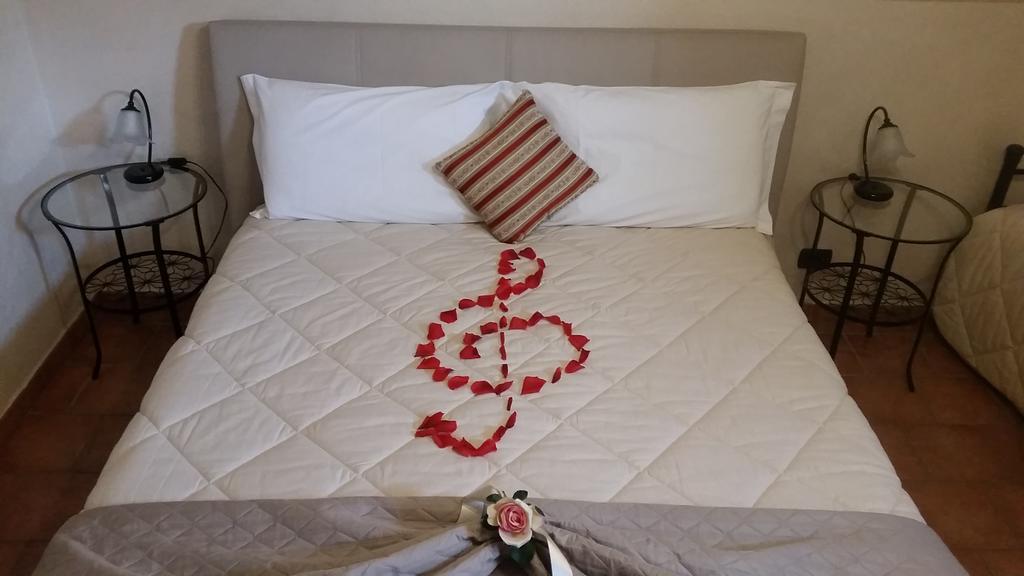Villa Laura B&B Fossano Eksteriør bilde